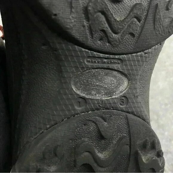 Crocs Juniors Youth Shoes Sandals  Boys Size 3 Black Red Bungie Cord - Picture 9 of 9